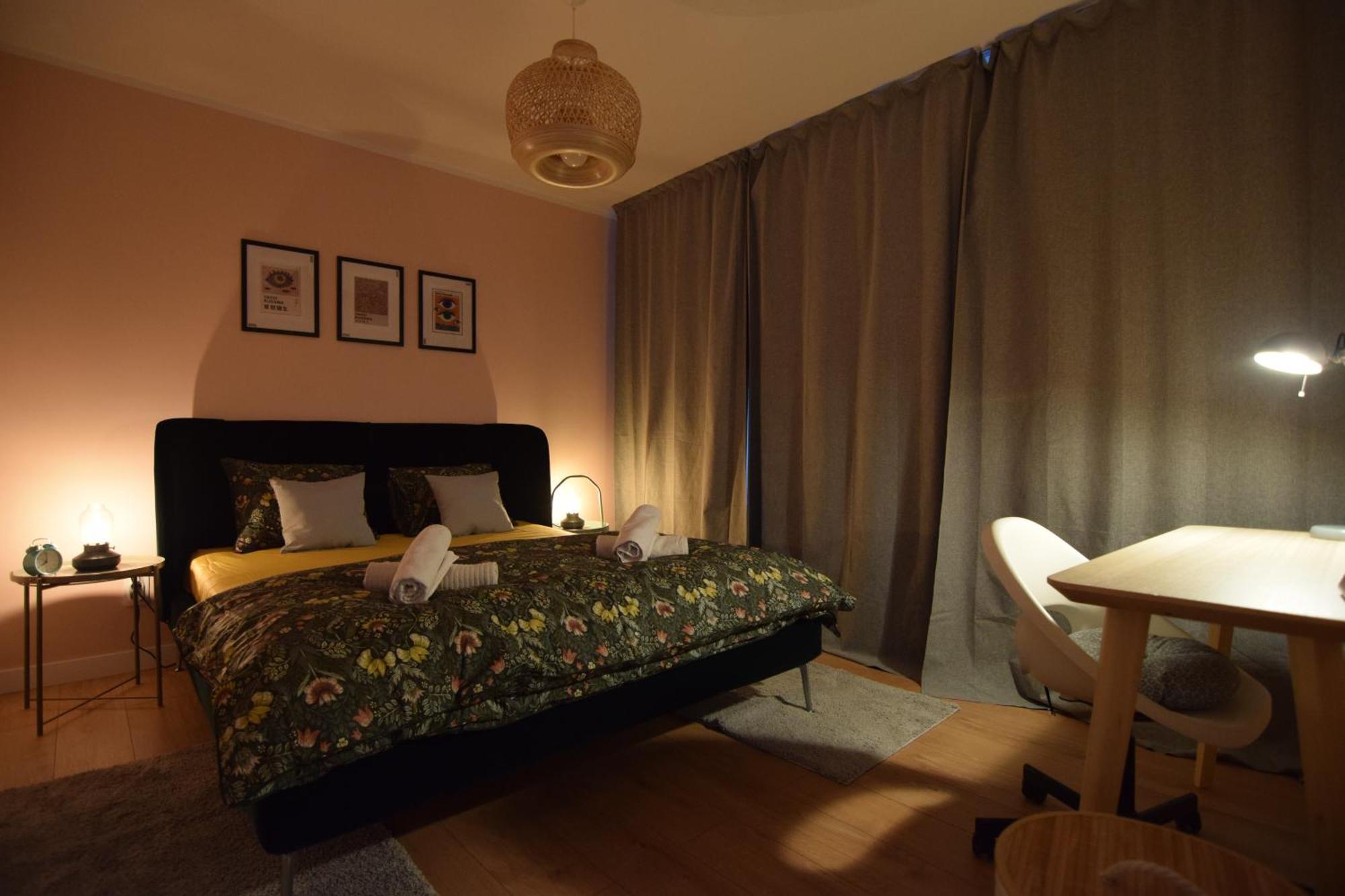 Stylish Apartment With Video Projector Bucharest Exterior photo