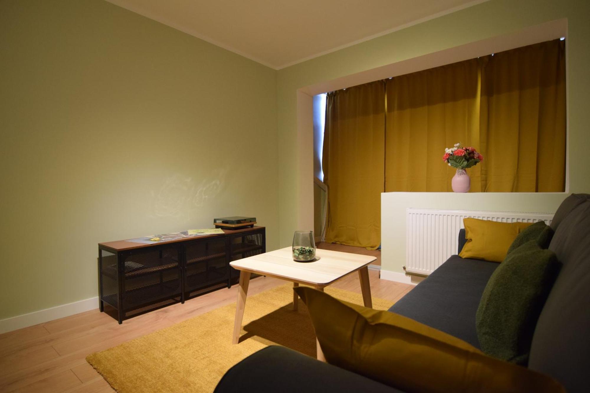 Stylish Apartment With Video Projector Bucharest Exterior photo
