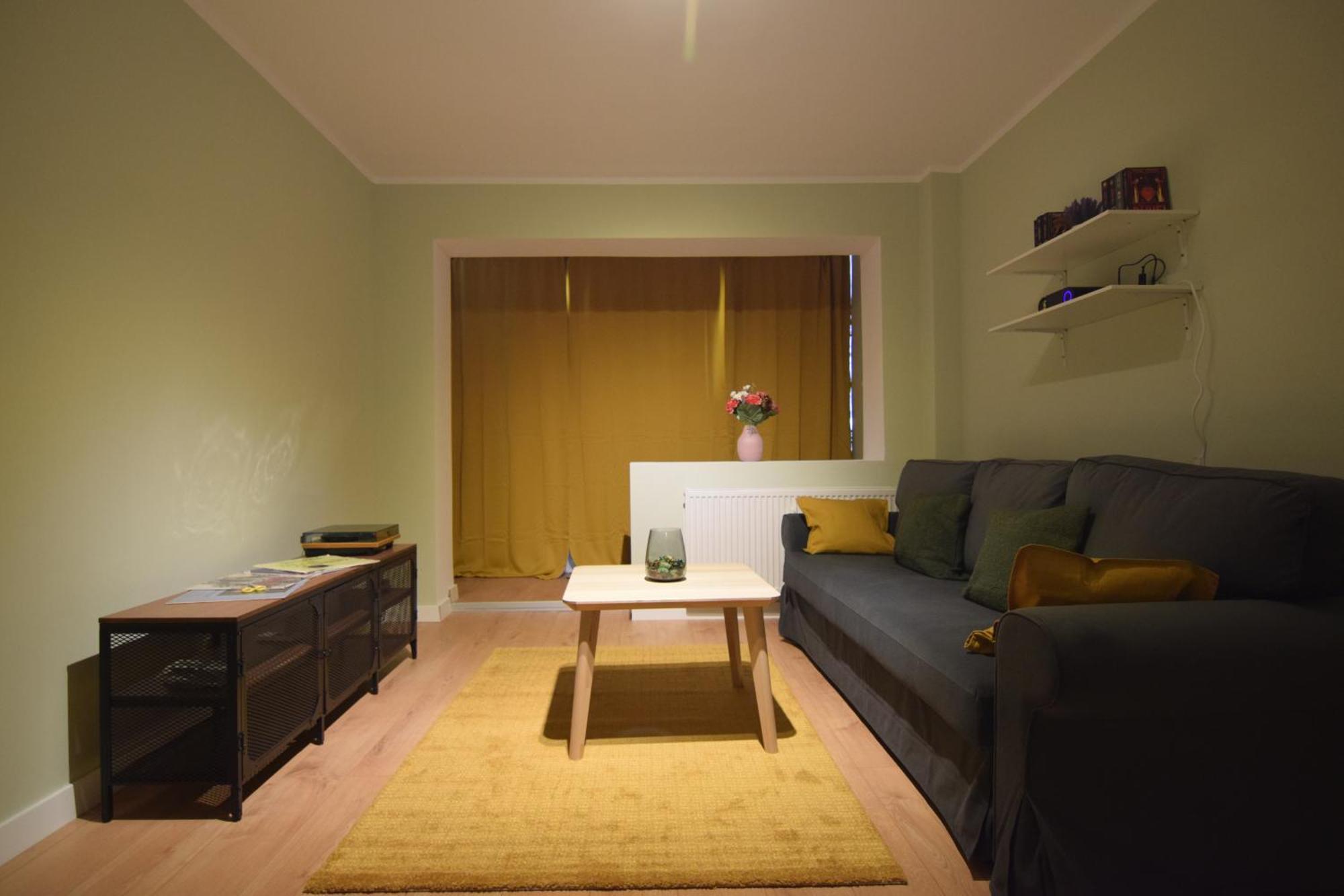 Stylish Apartment With Video Projector Bucharest Exterior photo