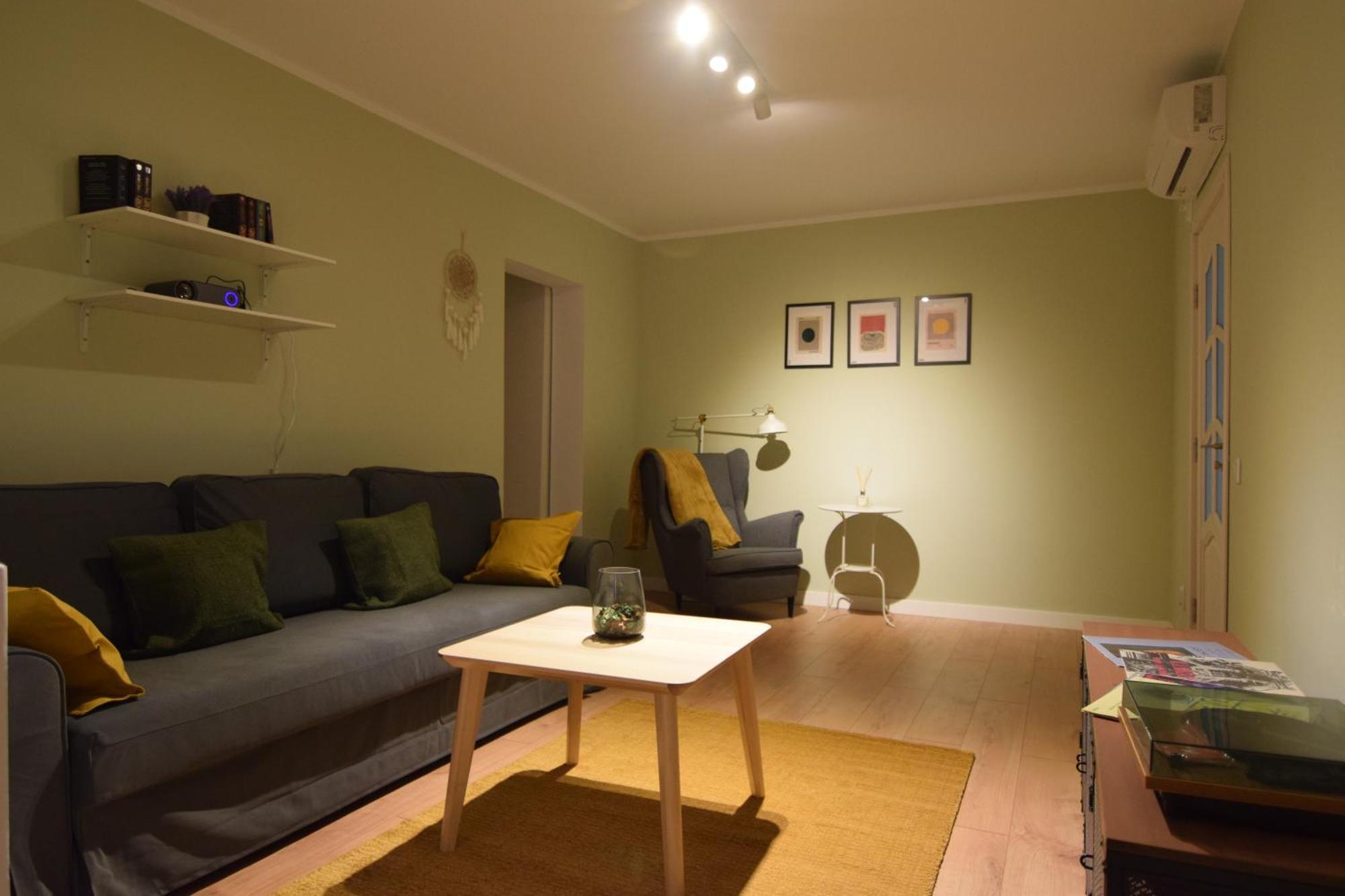 Stylish Apartment With Video Projector Bucharest Exterior photo