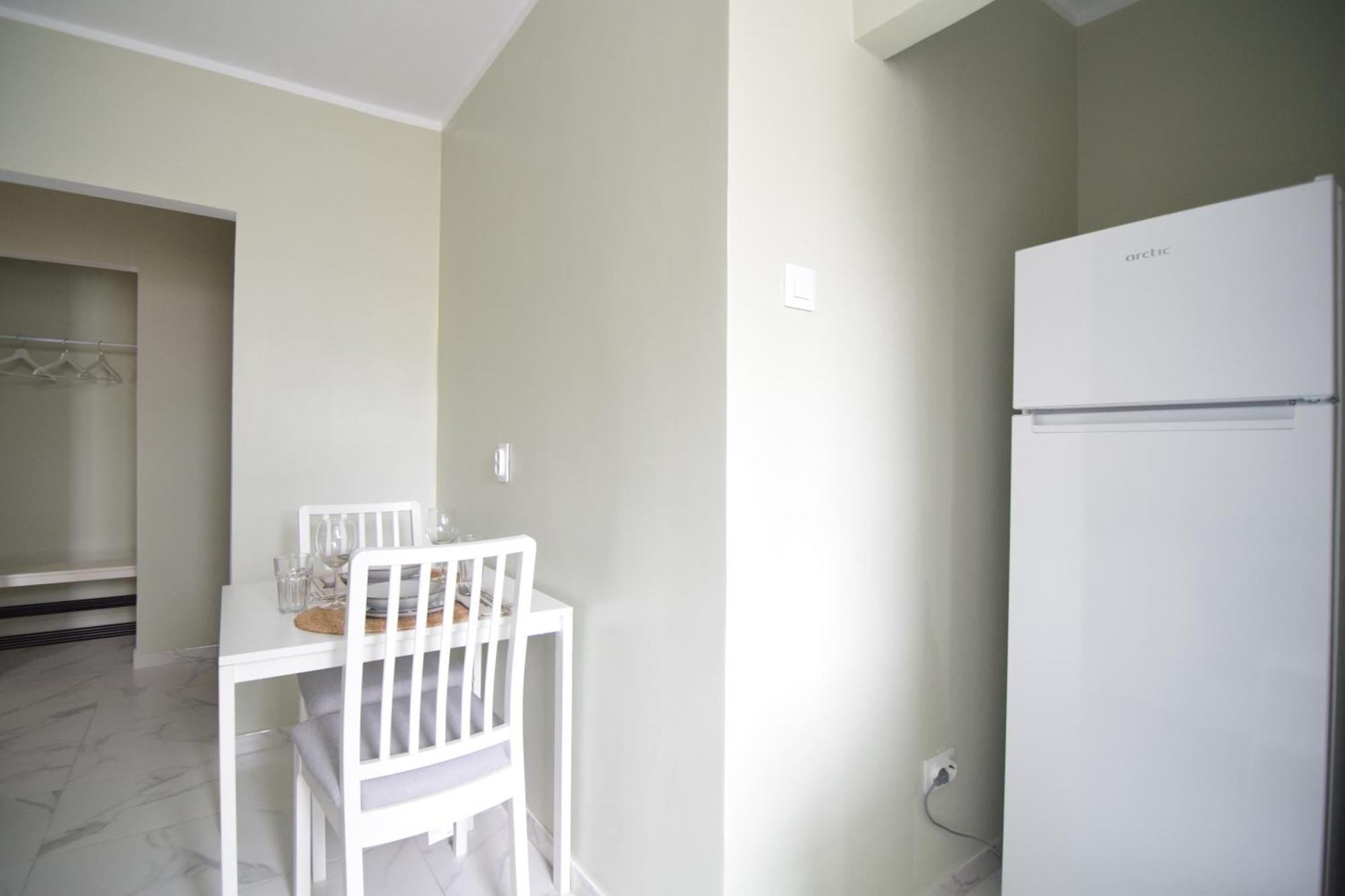 Stylish Apartment With Video Projector Bucharest Exterior photo