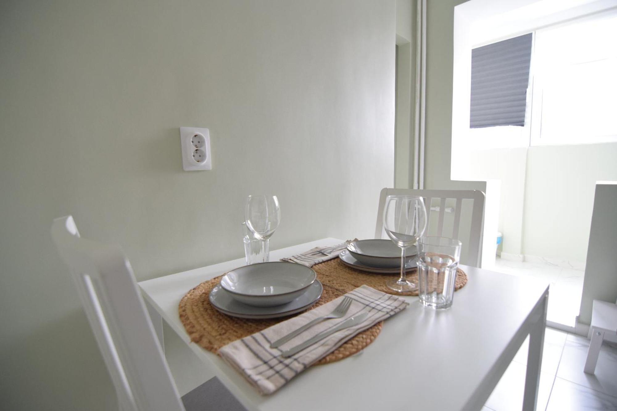 Stylish Apartment With Video Projector Bucharest Exterior photo